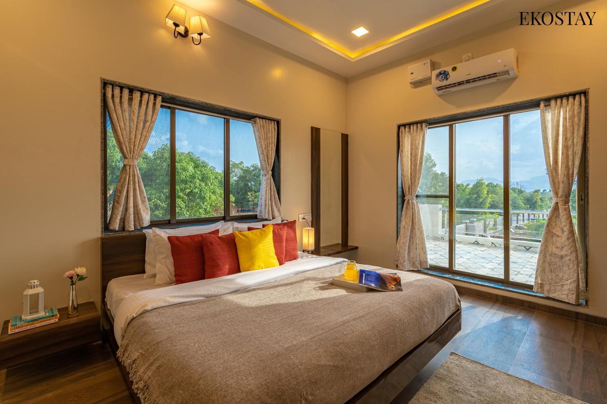 Ekostay Gold Palm Estate I Cricket Turf I Rain Dance I 2 Acre Property Karjat Εξωτερικό φωτογραφία