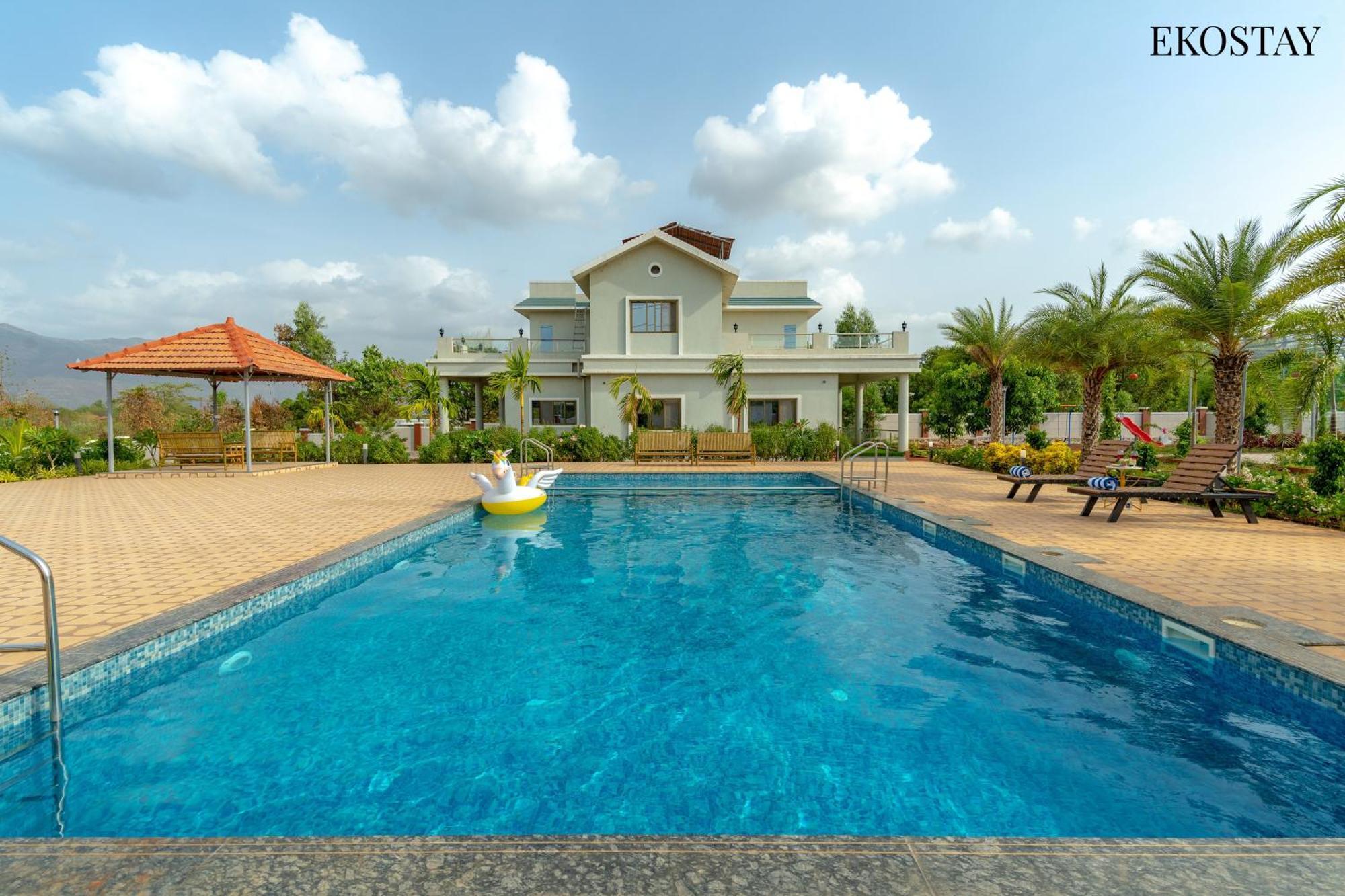 Ekostay Gold Palm Estate I Cricket Turf I Rain Dance I 2 Acre Property Karjat Εξωτερικό φωτογραφία