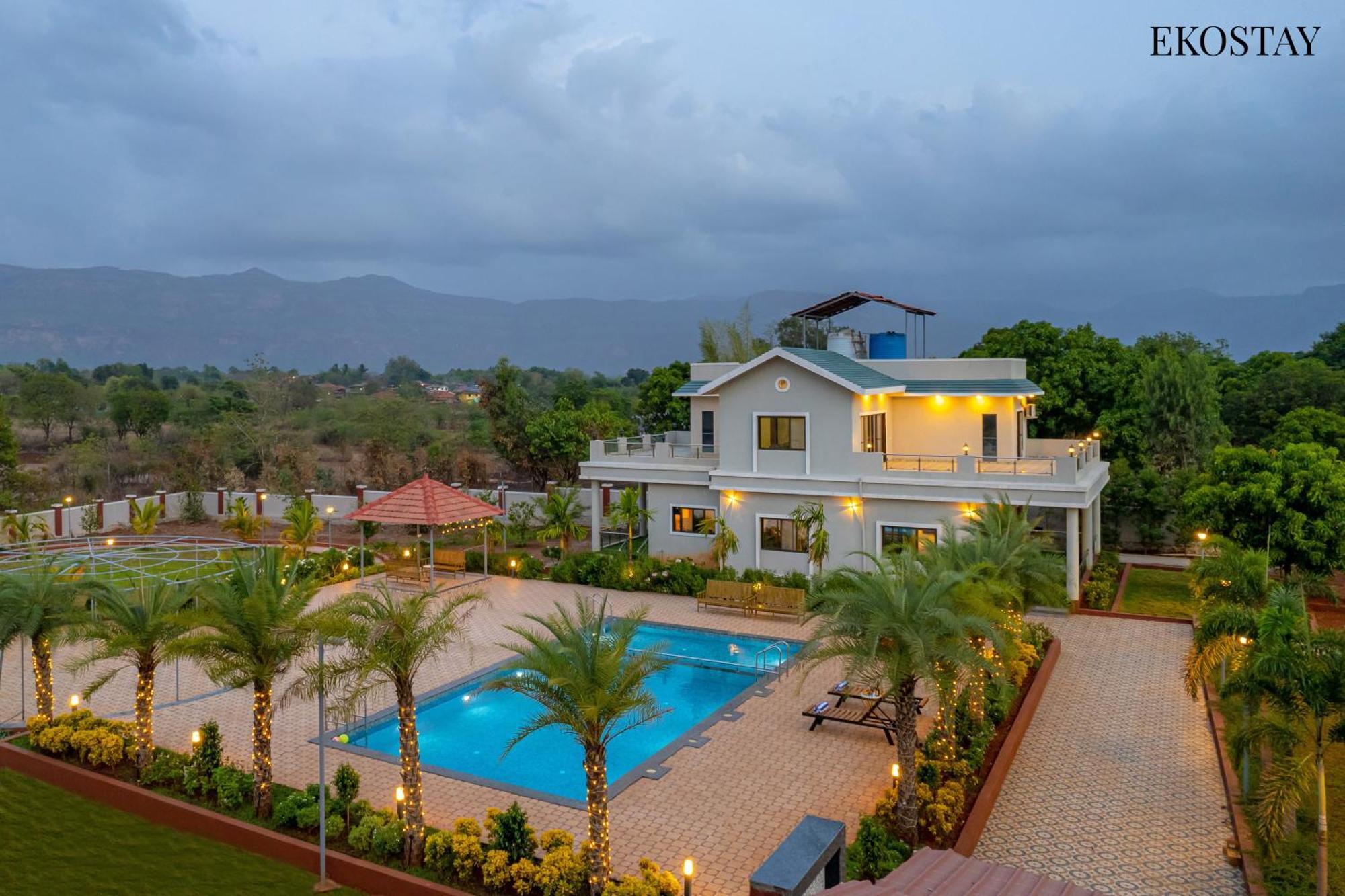 Ekostay Gold Palm Estate I Cricket Turf I Rain Dance I 2 Acre Property Karjat Εξωτερικό φωτογραφία
