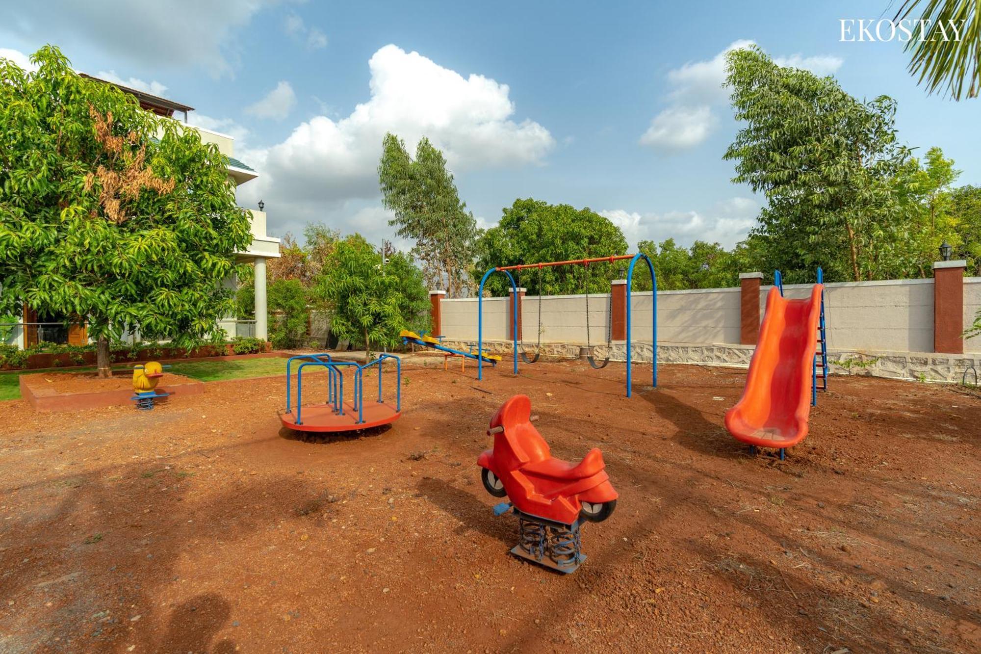 Ekostay Gold Palm Estate I Cricket Turf I Rain Dance I 2 Acre Property Karjat Εξωτερικό φωτογραφία