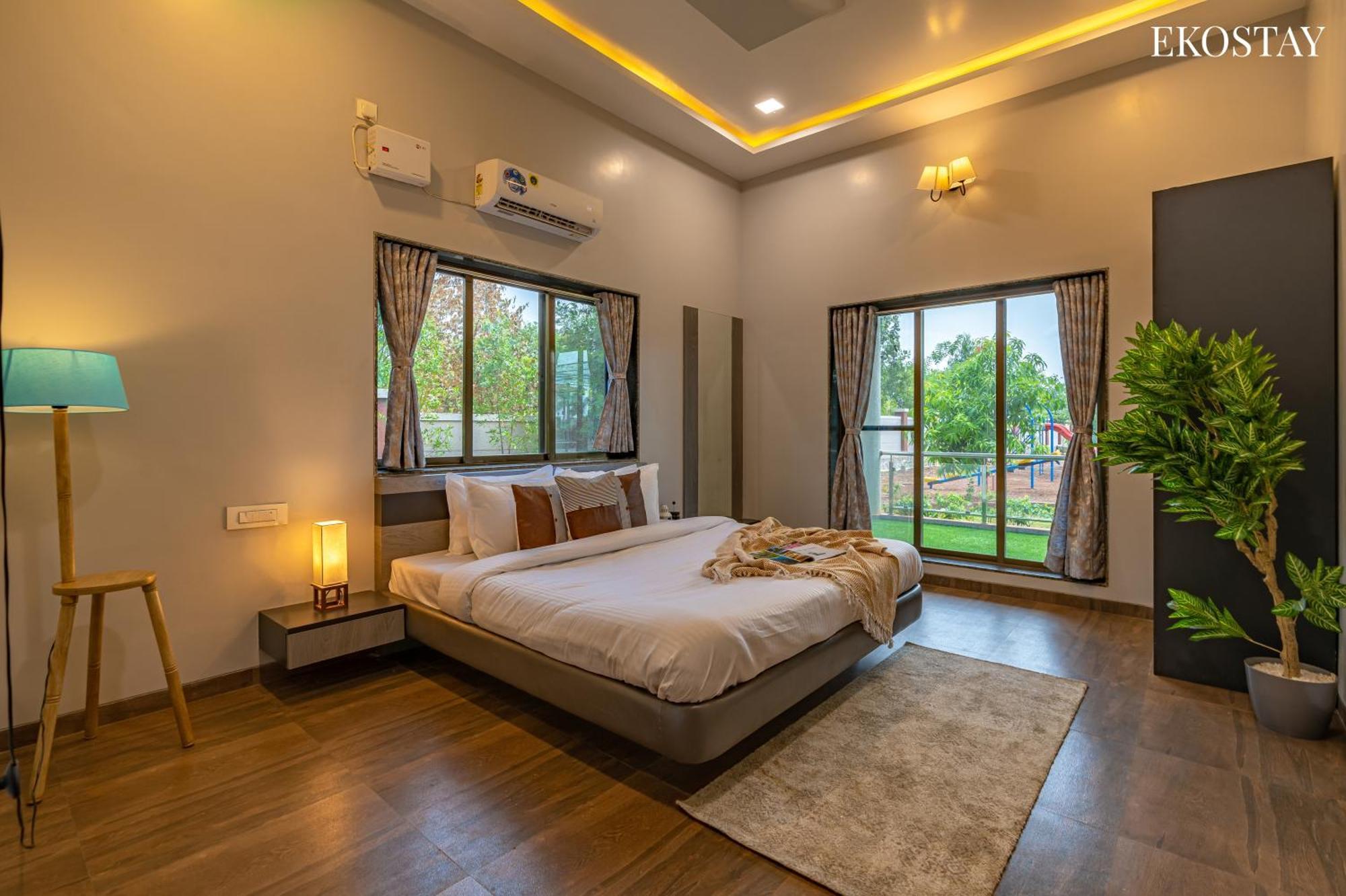 Ekostay Gold Palm Estate I Cricket Turf I Rain Dance I 2 Acre Property Karjat Εξωτερικό φωτογραφία